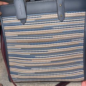 Granite upwoven field tote